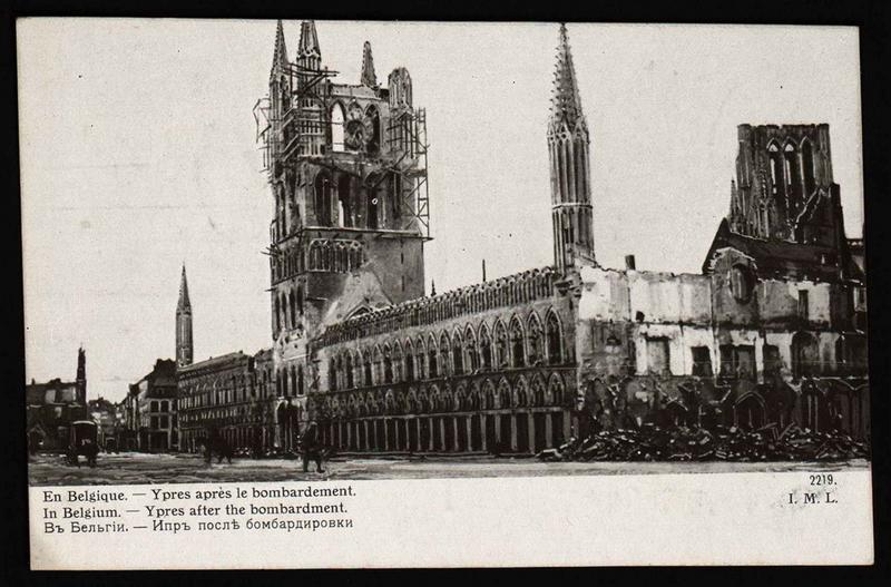 En Belgique. Ypres après le bombardemant
