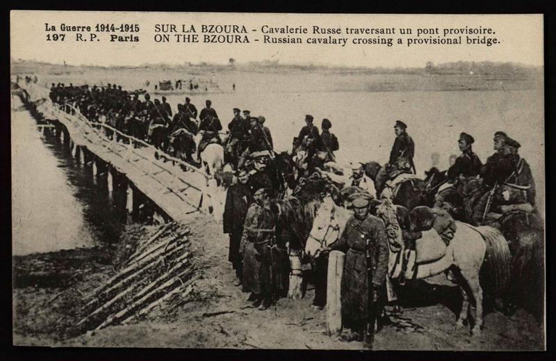 La Guerre 1914-1915 SUR LA BZOURA - Cavalerie Russe traversant un pont provisoire