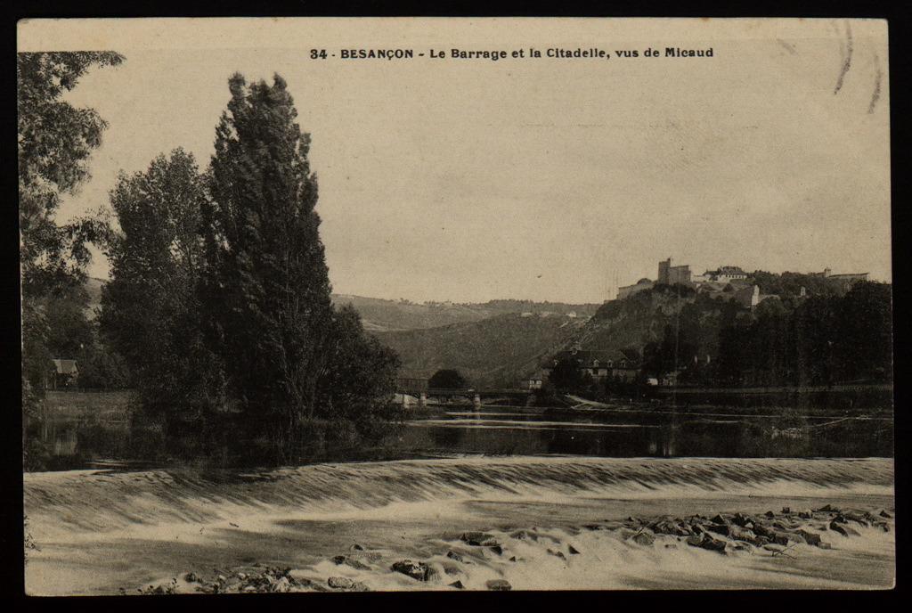 BESANÇON - Le Barrage et la Citadelle, vus de Micaud