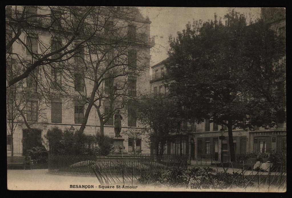 BESANÇON - Square St-Amour