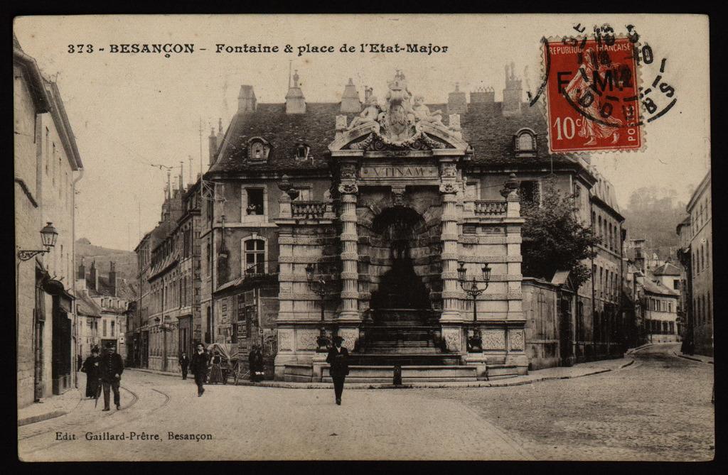 BESANÇON - Fontaine et Place de l'Etat-Major