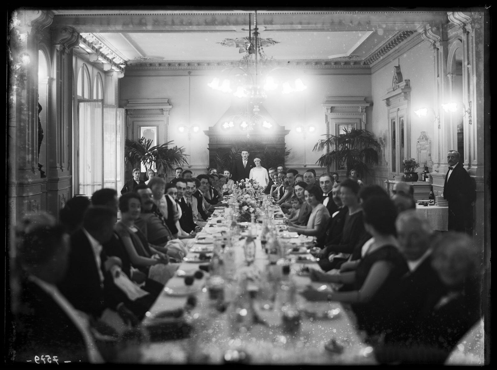 Banquet à l'occasion d'un mariage