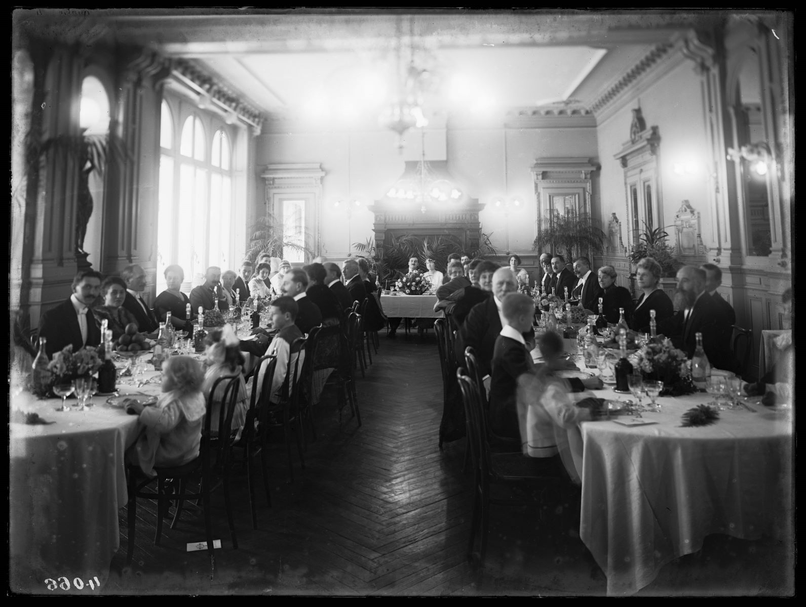Banquet de mariage dans le restaurant du Grand Hôtel des Bains à Besançon