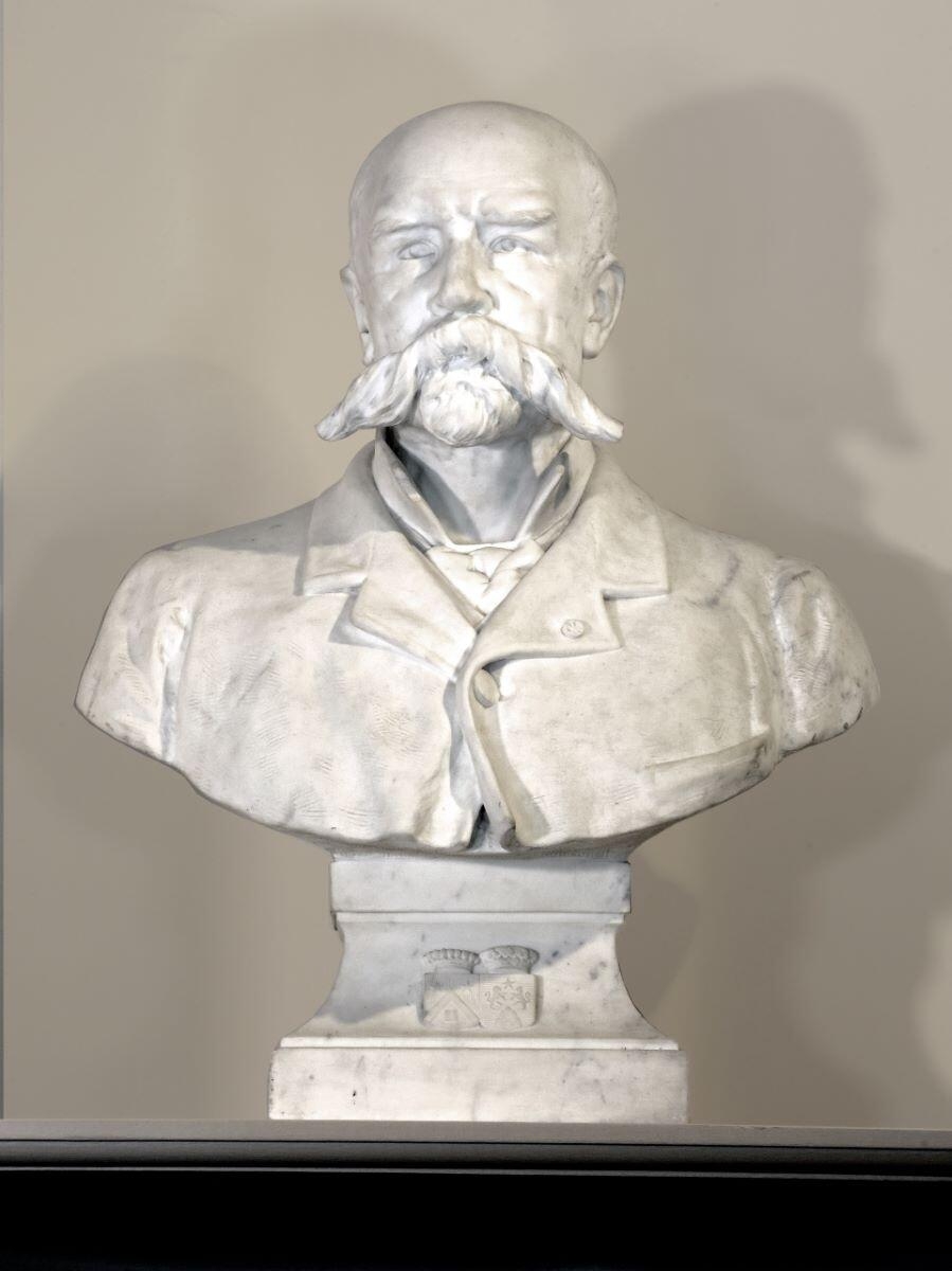 Buste de Antoine-Albert Sarret de Grozon