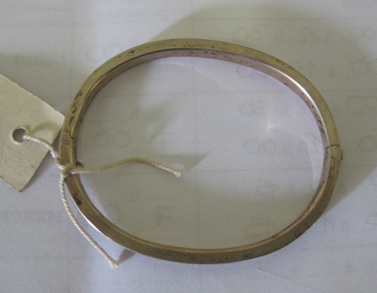 Bracelet en argent "Dieu vous garde"