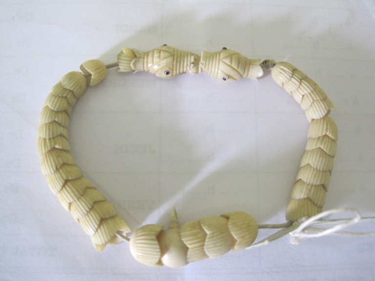 Bracelet serpent en ivoire