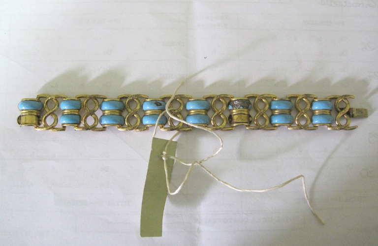 Bracelet avec émail (?)