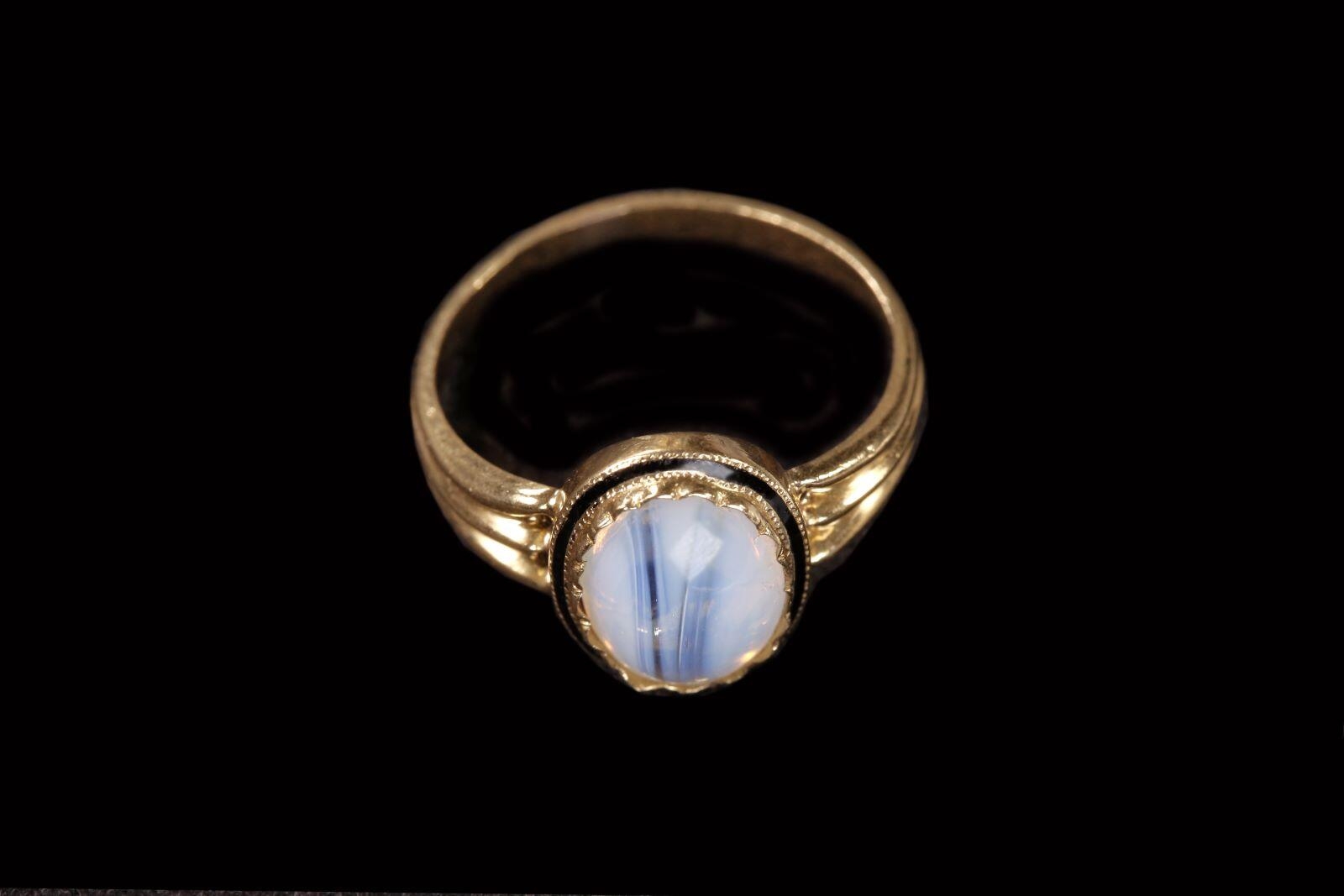 Bague avec opale