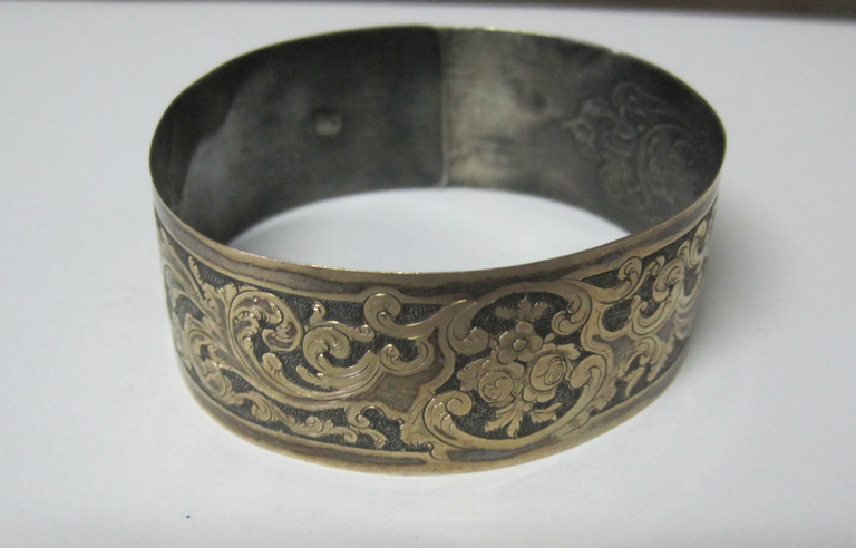 Bracelet forme esclave