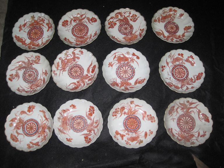 Douze soucoupes en porcelaine de la Compagnie des Indes (?)