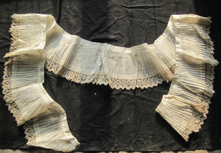 Volant avec dentelle Chantilly