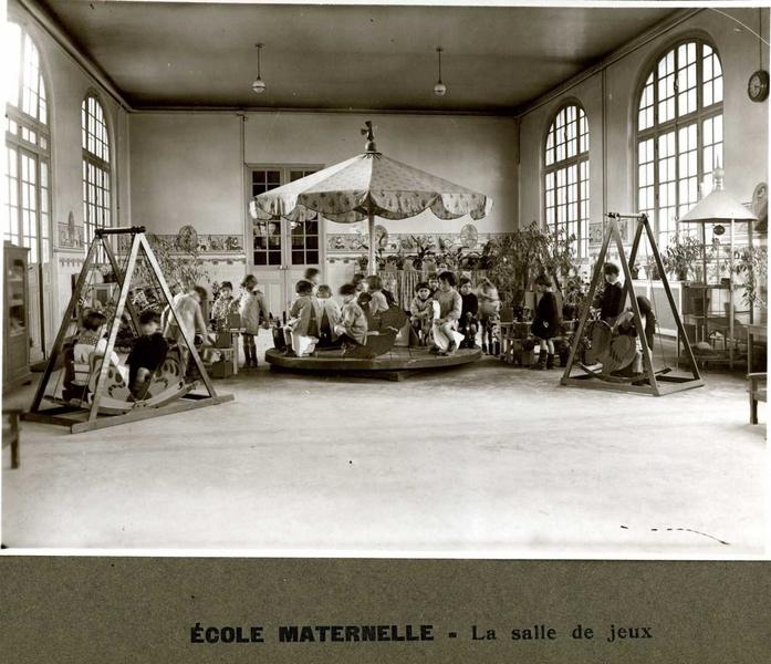Ecole maternelle - La salle de jeux