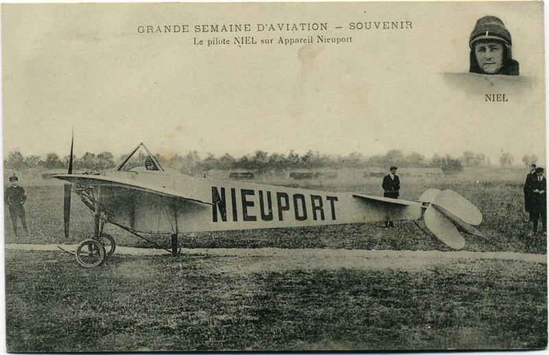 Grande semaine d'aviation souvenir : Le pilot NIEL sur son appareil Nieuport