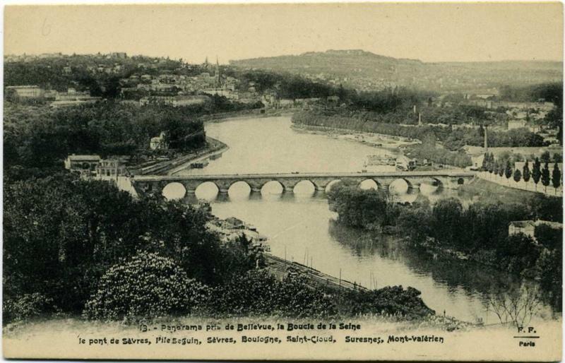 Panoramma pris de Bellevue, la Boucle de la Seine, le pont de Sèvres, l'île Seguin, Sèvres, Boulogne, Saint-Cloud, Suresnes, Mont-Valérien