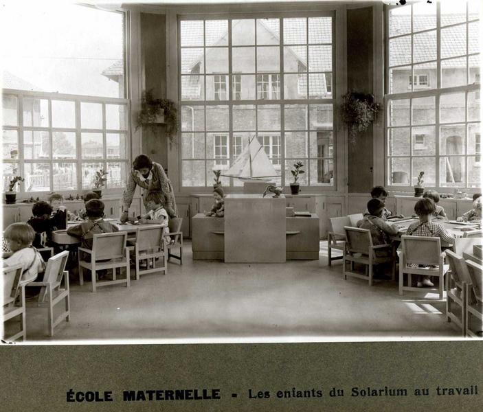 Ecole maternelle - Les enfants du Solarium au travail