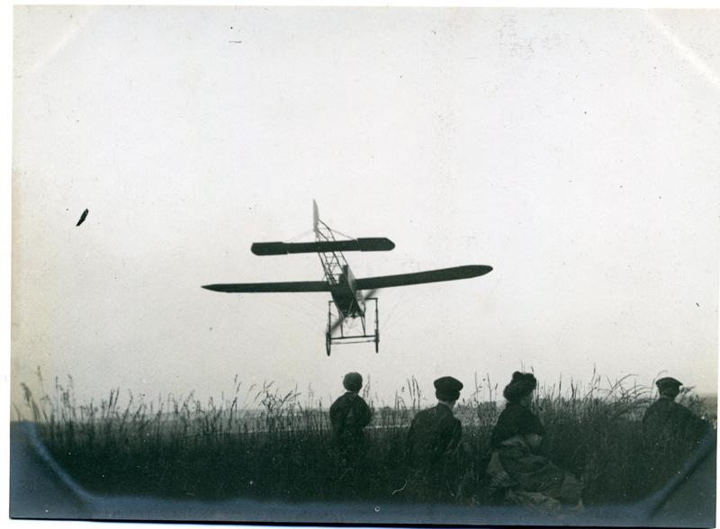 Monoplan Blériot à l'atterrissage