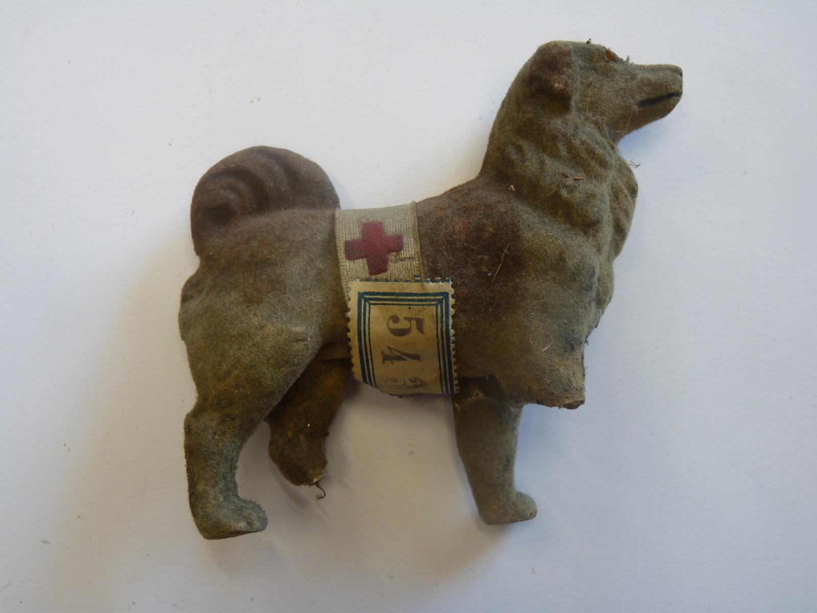 Chien de la Croix Rouge (Titre factice)