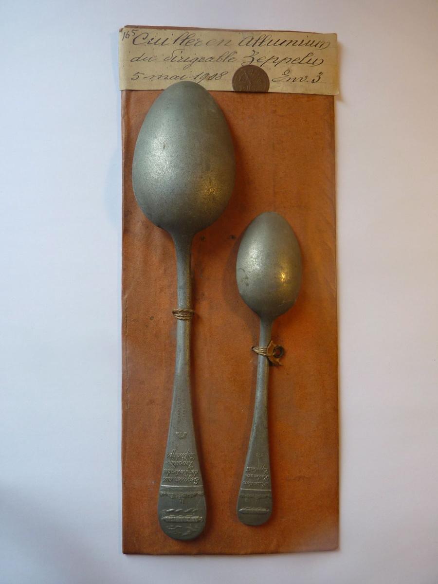 Cuiller en aluminium du dirigeable Zeppelin 5 mai 1908 (Titre factice)