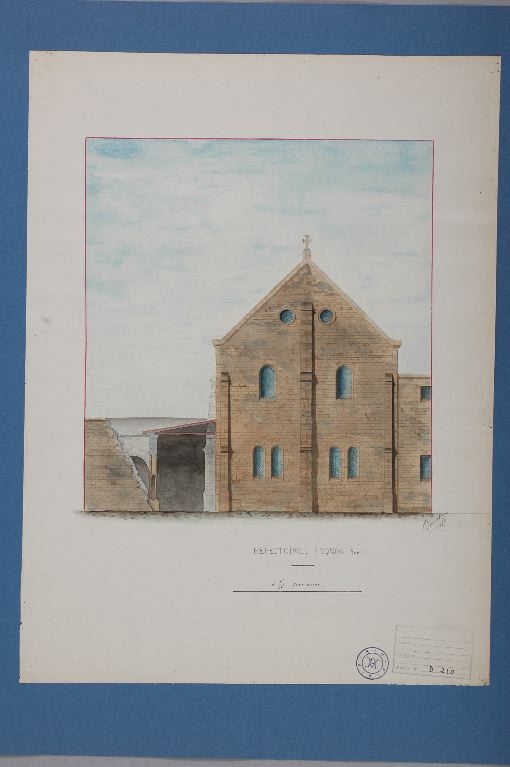 Pignon sud du réfectoire du Prieuré