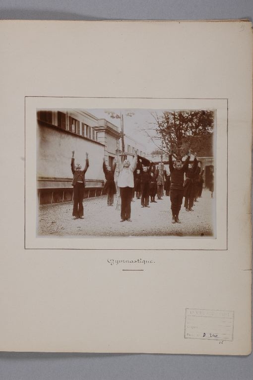 Gymnastique à l’école