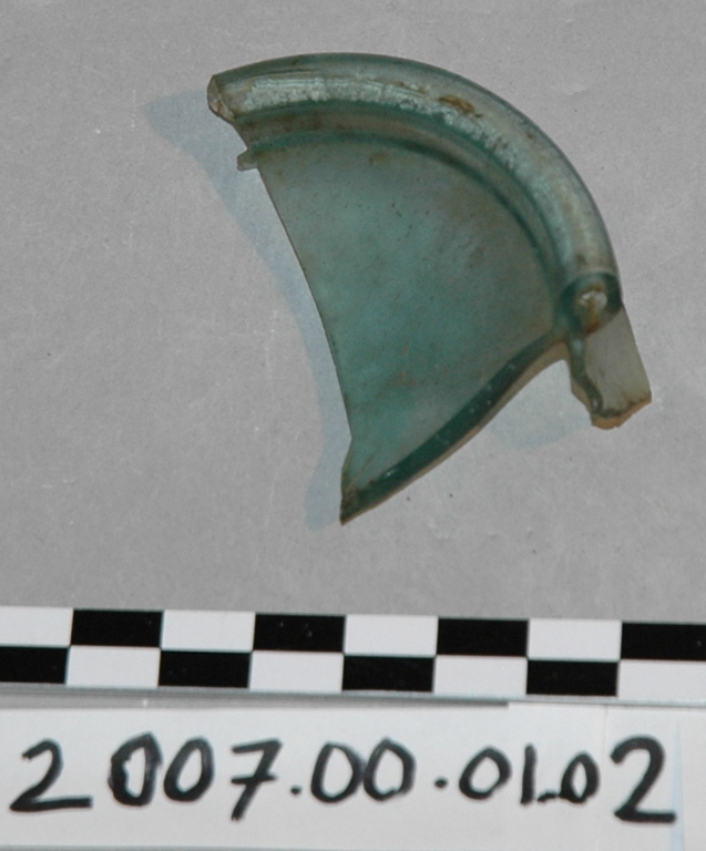 Fond (?) de vase en verre (Argenteuil, IIe ou IIIe siècle)