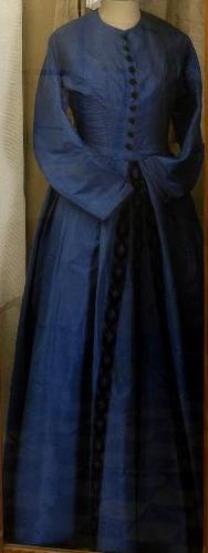 Robe soie ancienne bleue