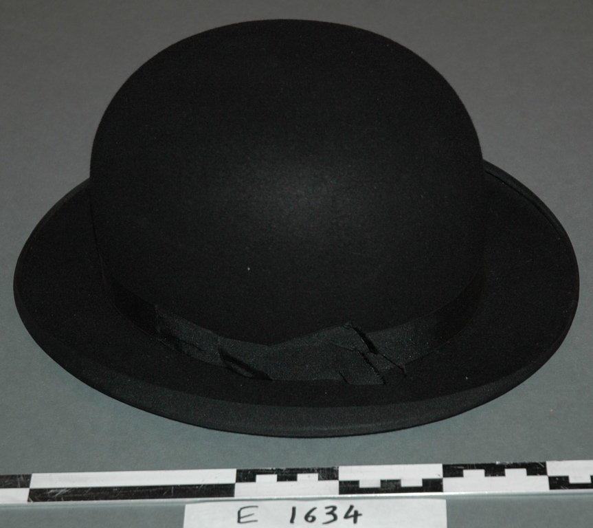 Chapeau melon, en feutre noir