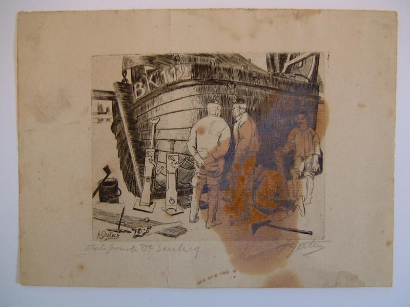 Hommes réparant un bateau