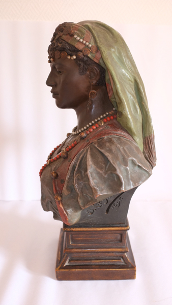 Buste de femme berbère