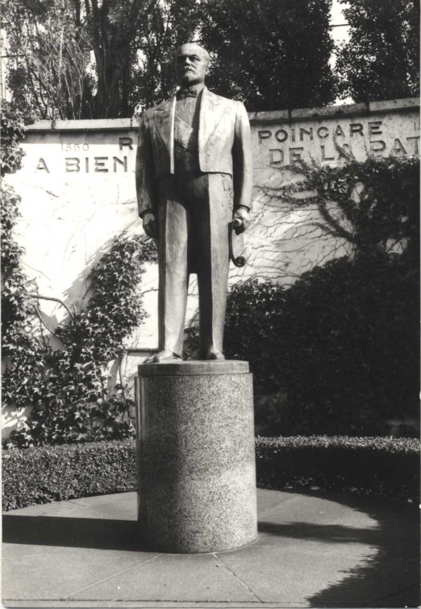 Monument Raymond Poincaré à Bar-Le-Duc (titre factice)
