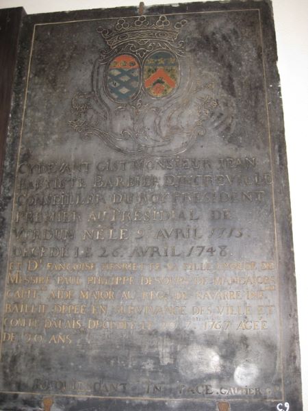 pierre tombale de J.B.Barbier d’Increville et de sa fille dame Desours de Mandajoro