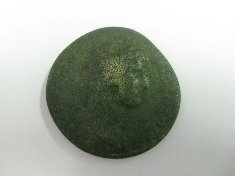 monnaie romaine, empereur Hadrien (?)