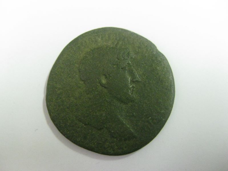 monnaie romaine, empereur Hadrien (?)