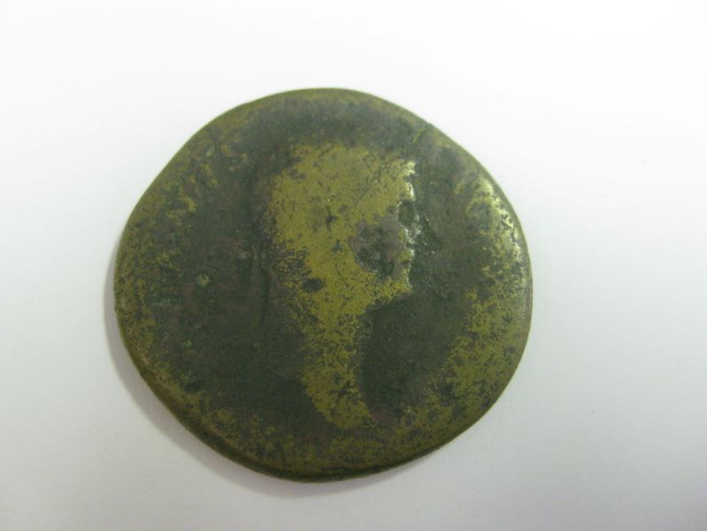 monnaie romaine, empereur Hadrien (?)