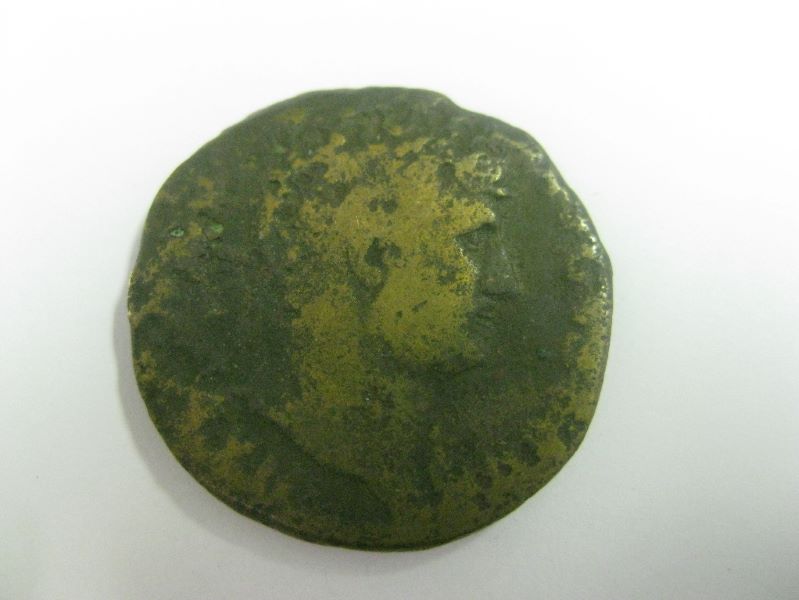 monnaie romaine, empereur Hadrien (?)