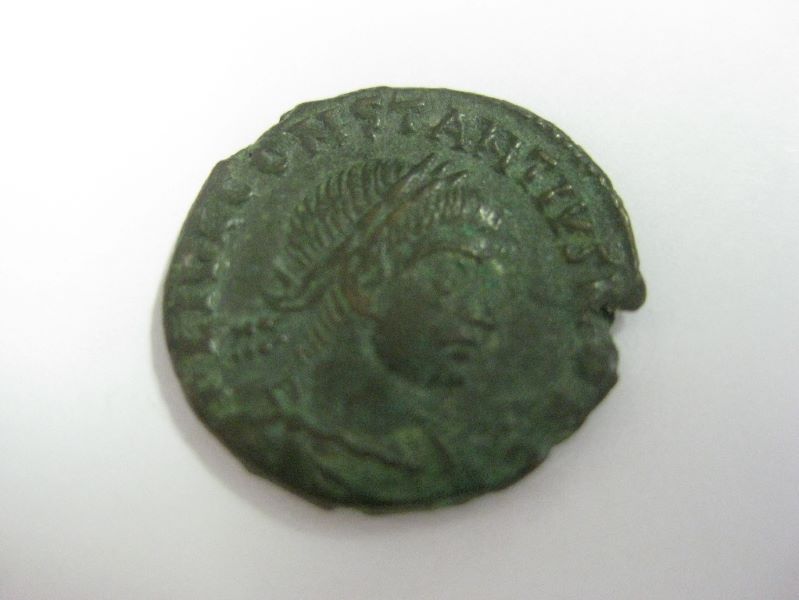 monnaie romaine, empereur Constantin Ier (?)