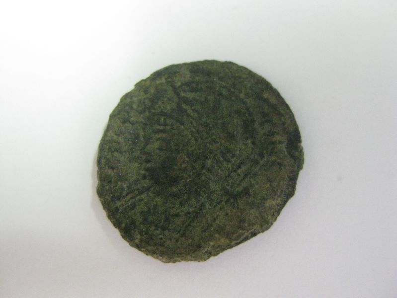 monnaie romaine, empereur Constantin Ier (?)