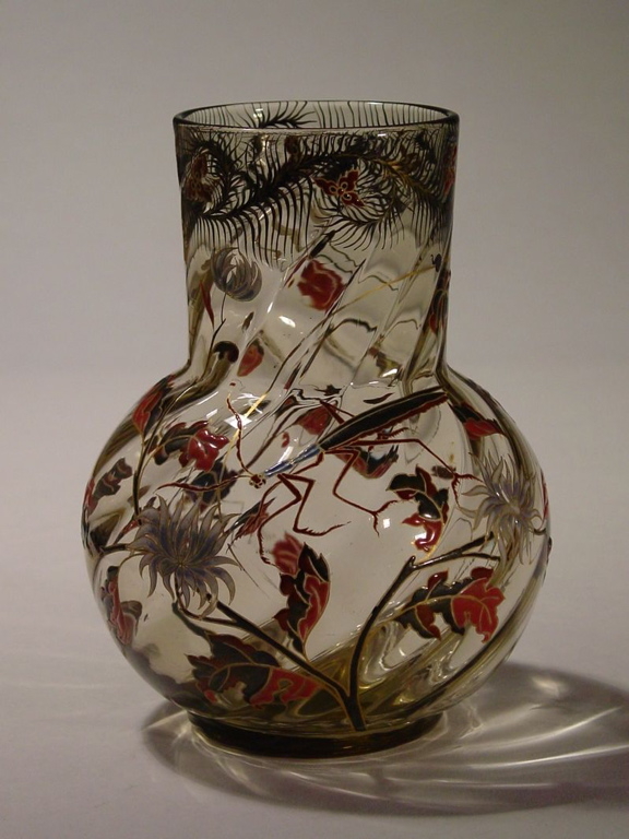 vase aux chrysanthèmes et à la mante religieuse (titre factice)