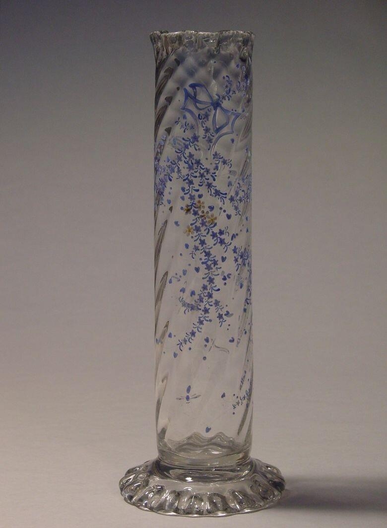 vase tubulaire aux myosotis (titre factice)