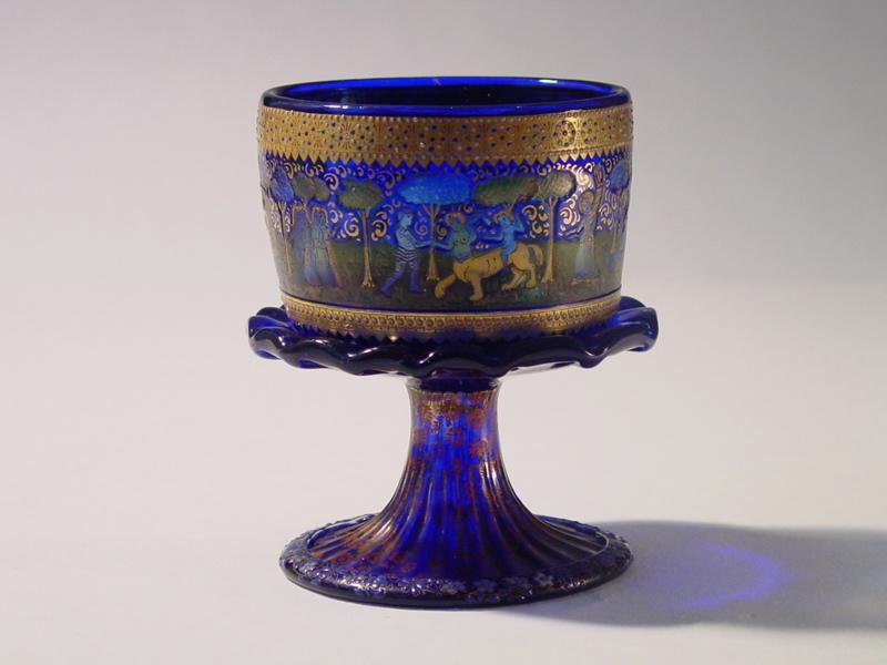 Coupe de mariage à collerette (titre factice)