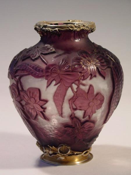 vase à monture vermeil (titre factice)