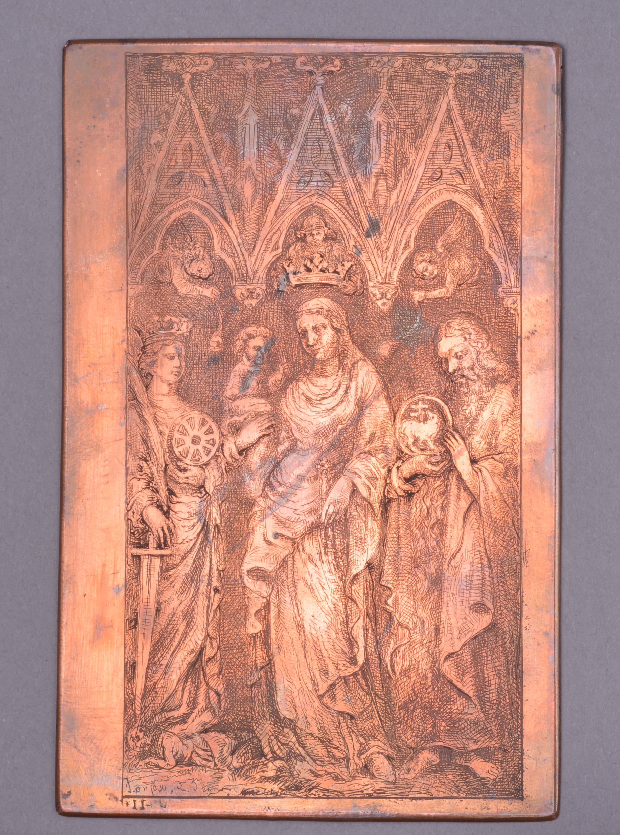 Plat de reliure en ivoire de l'Evangéliaire Saint-Goëry d'Epinal