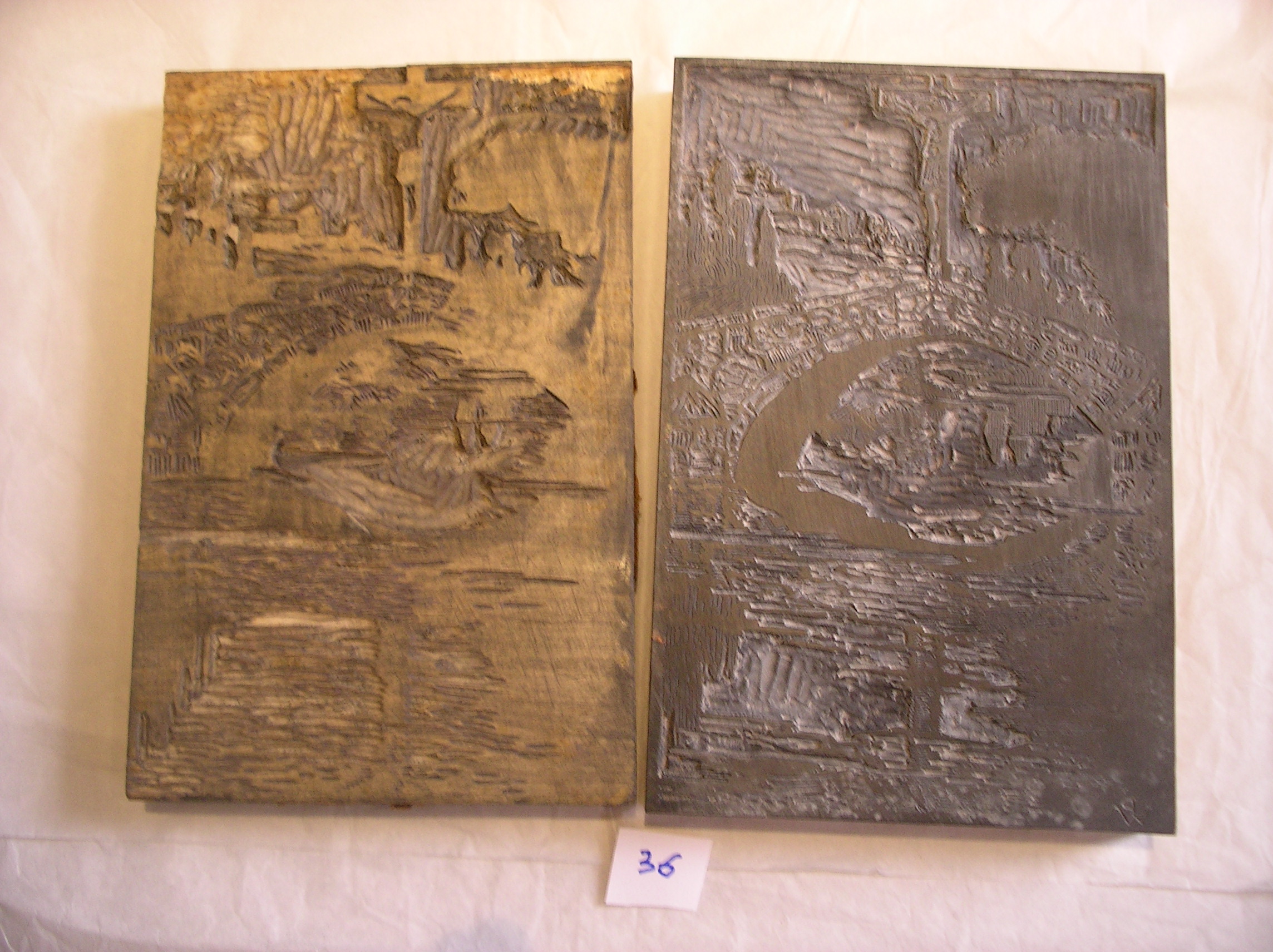 Lot de 2 matrices de plaque représentant Soeur Eau