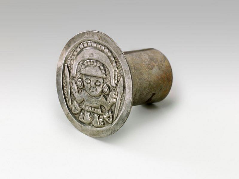 ornement d'oreille décoré