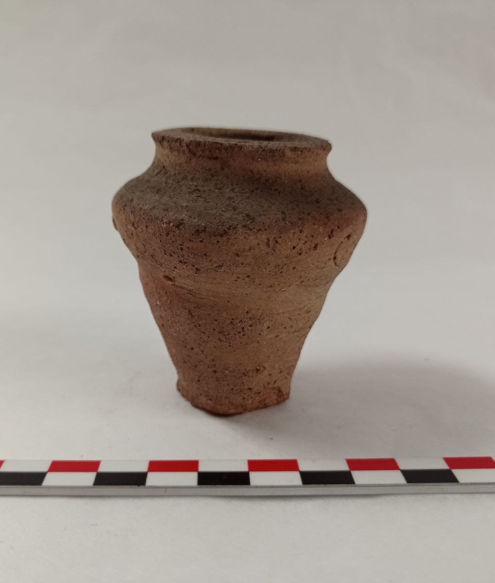 Vase de forme fermée