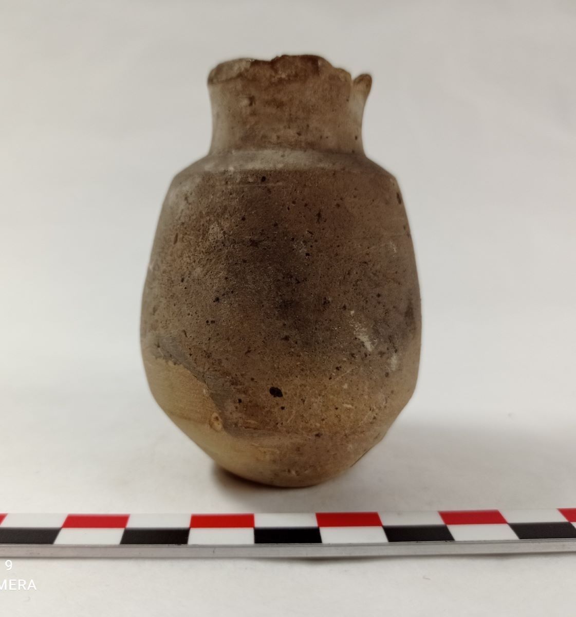 Vase de forme fermée