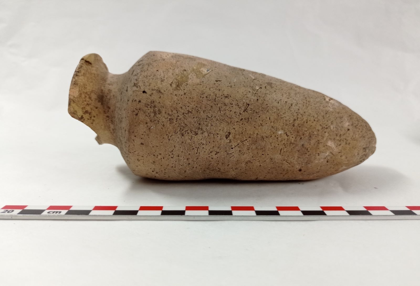 Vase à panse conique