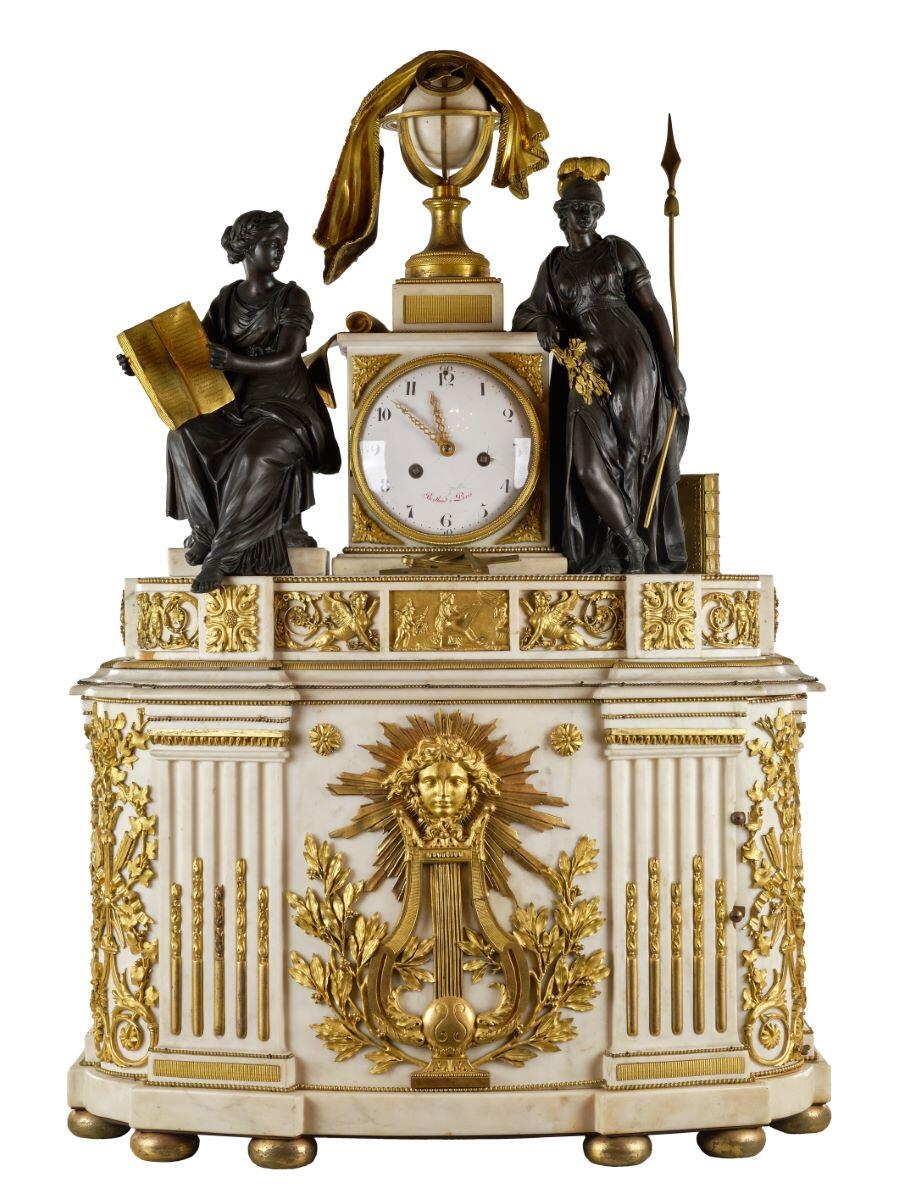 Pendule musicale figurant les allégories de la Loi et de la Paix