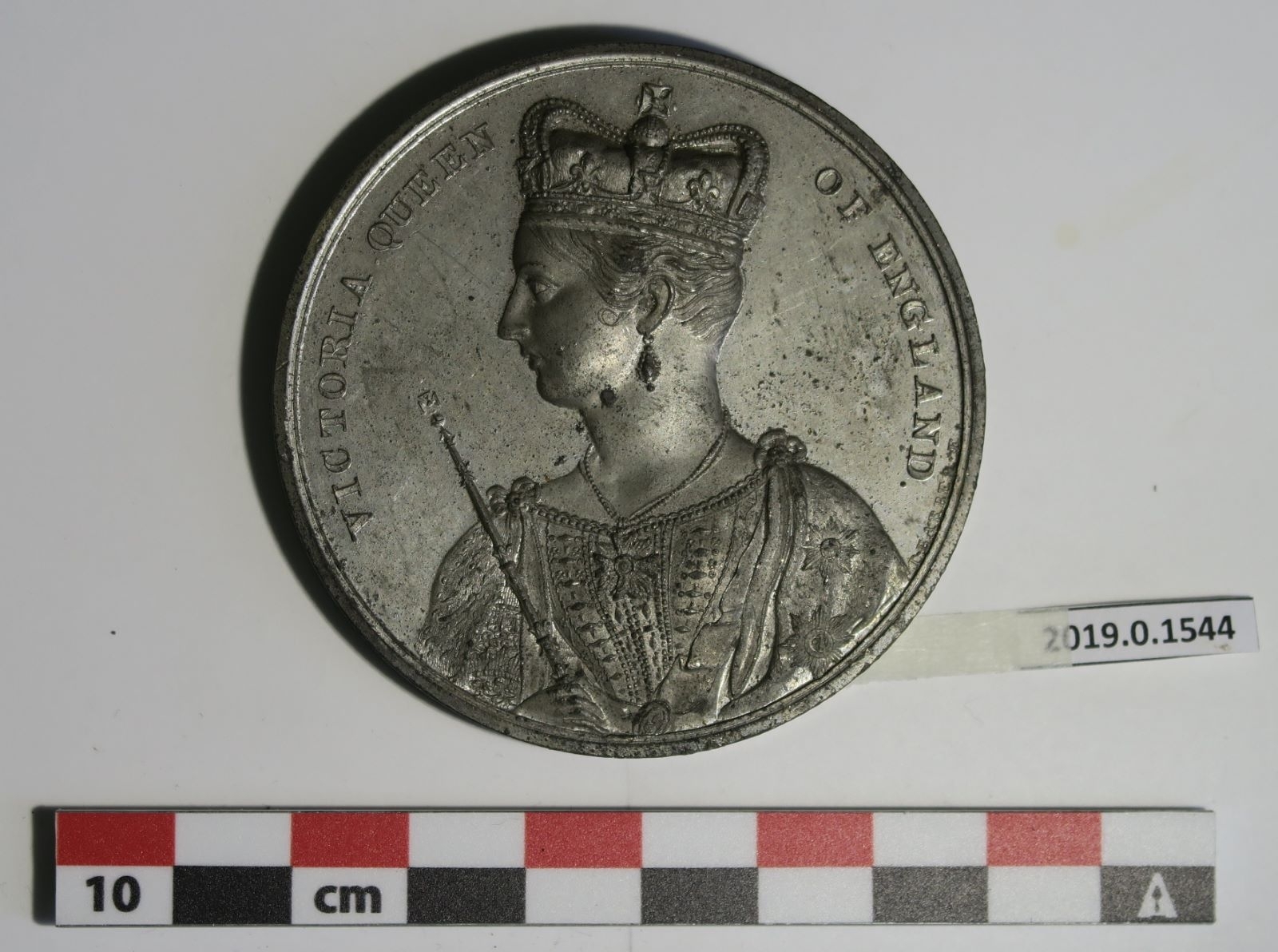 La reine Victoria (avers) ; Couronnement (revers)