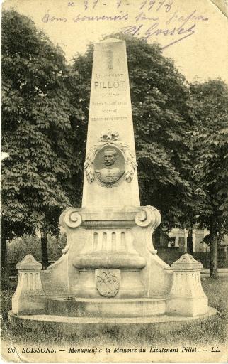 Soissons - Monument à la mémoire du lieutenant Pillot